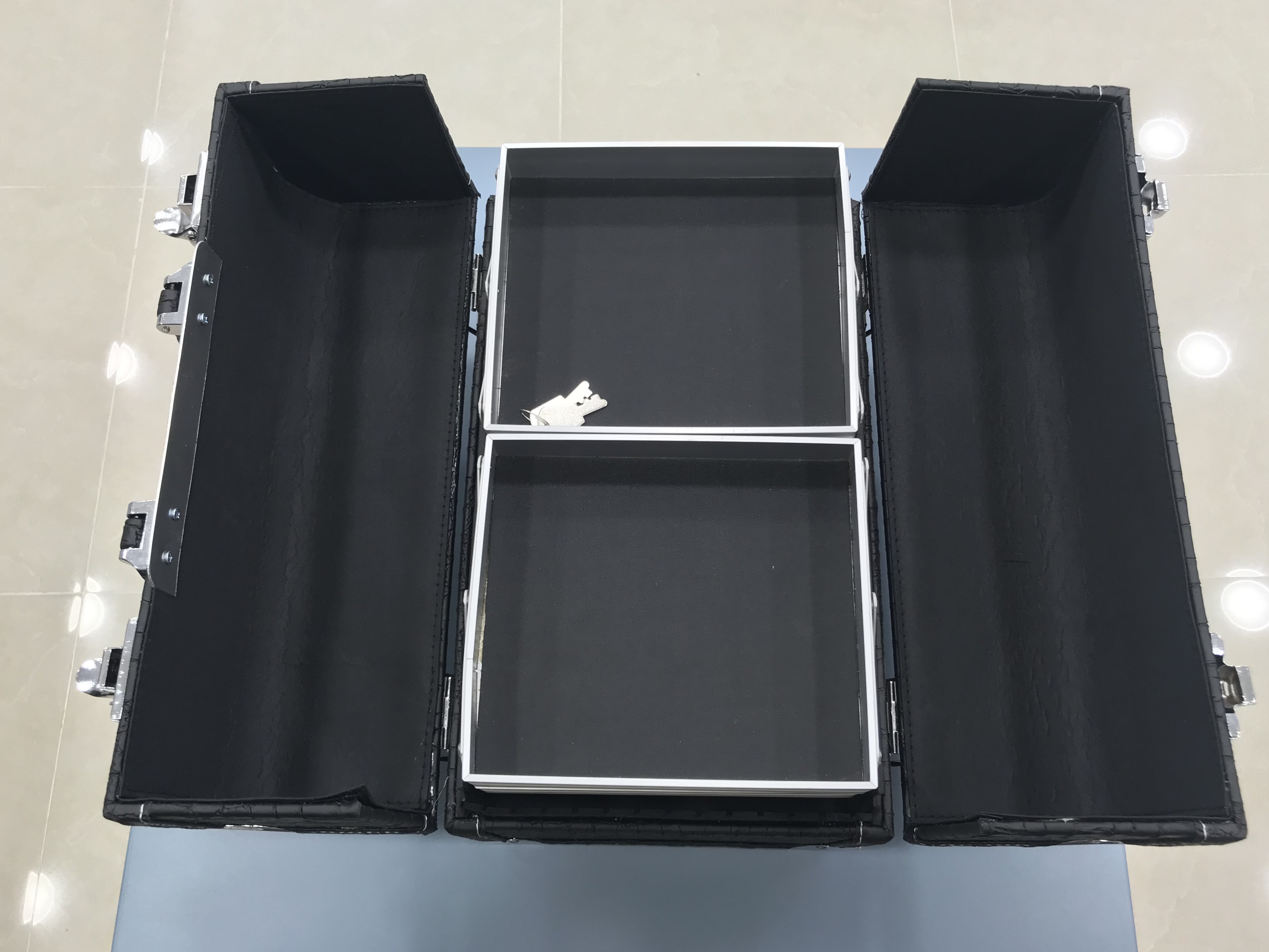 MakeUpBox(MB G,B)
