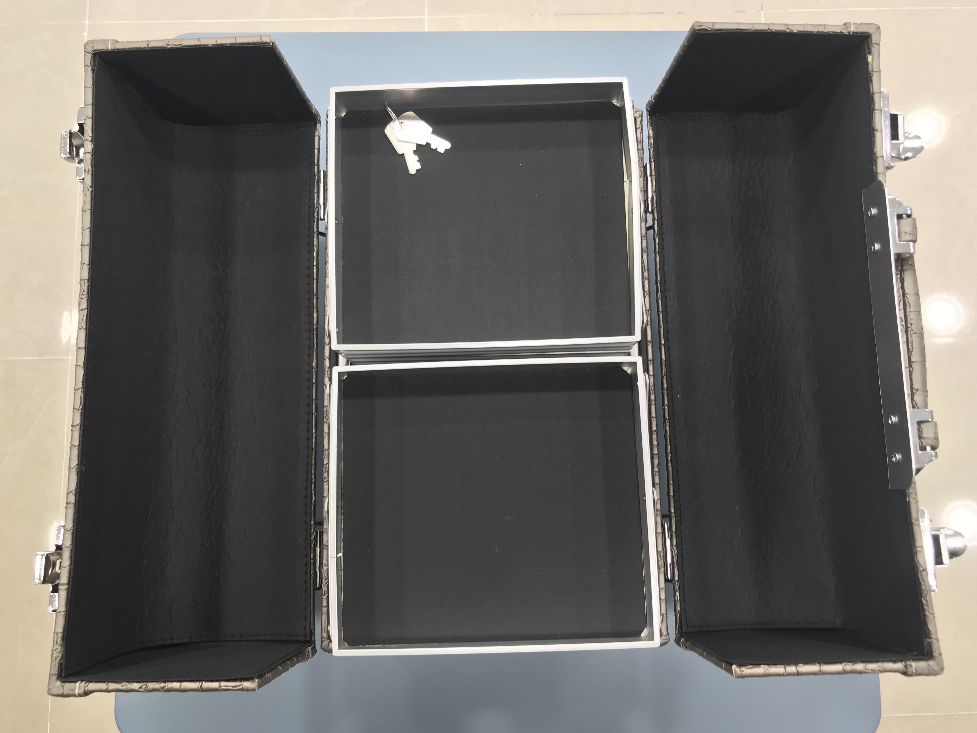 MakeUpBox(MB G,B)